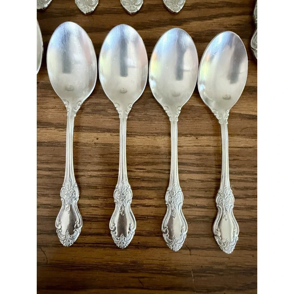 Reed & Barton HIGHGROVE Silverware‎ 18/10 Stainless Flatware Set 20 DISCONTINUED